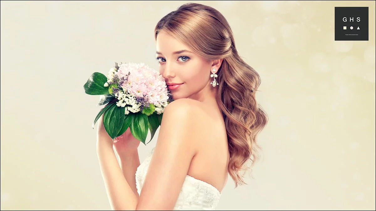 結婚式の髪型を自分で艶やかにつくるロングヘアアレンジ １５選 Daisuke 公式ヘアアレンジ動画サイト